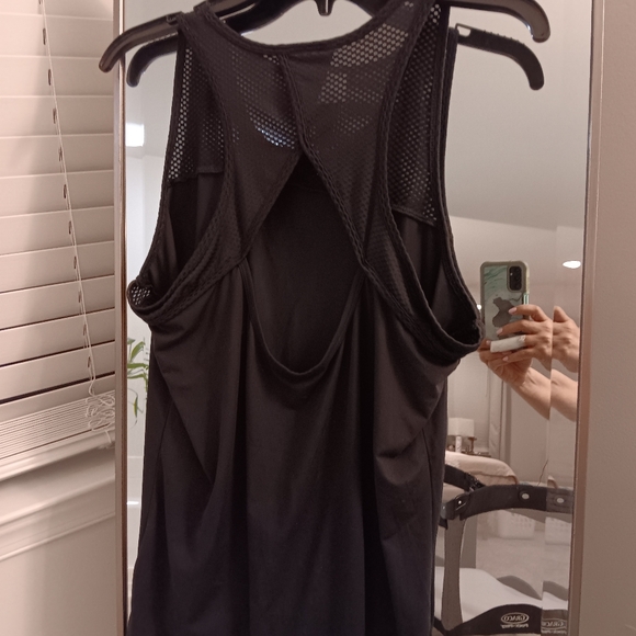 Danskin Athletic Top - Picture 2 of 2